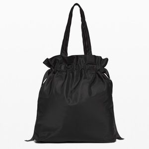 Lululemon Easy as Sunday Tote